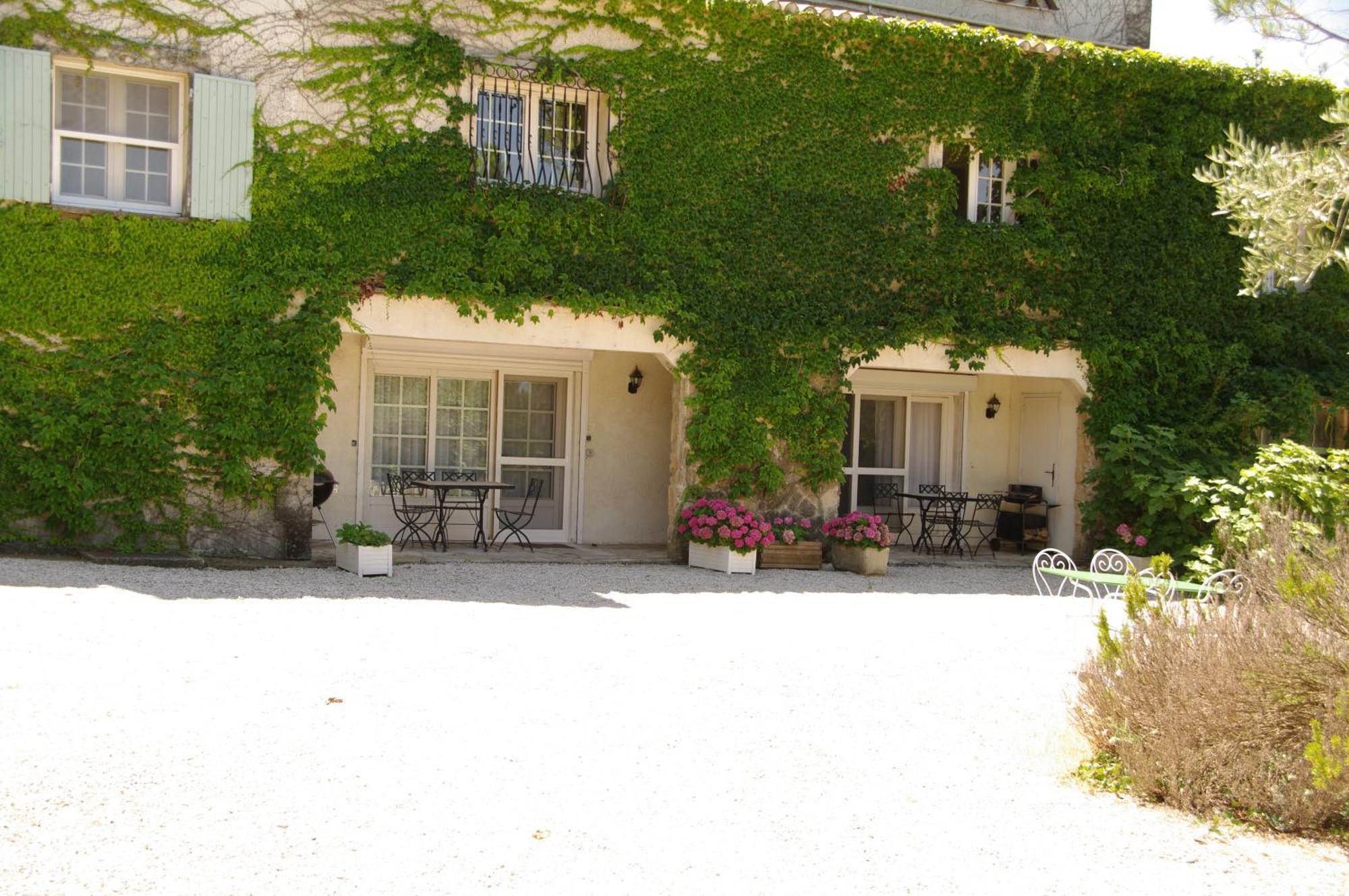 Residence Le Saint Victor Fontvieille Exterior photo