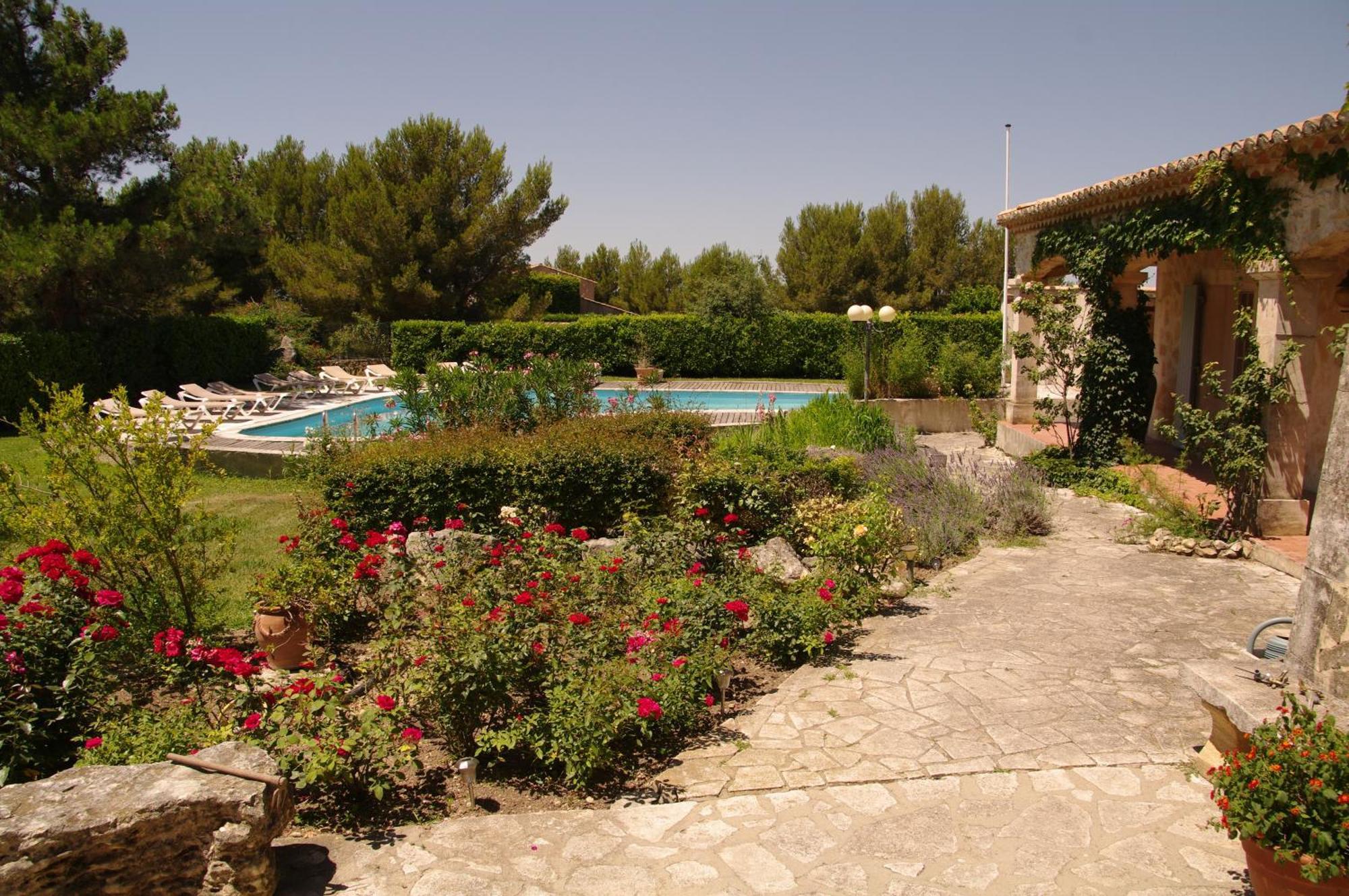 Residence Le Saint Victor Fontvieille Exterior photo